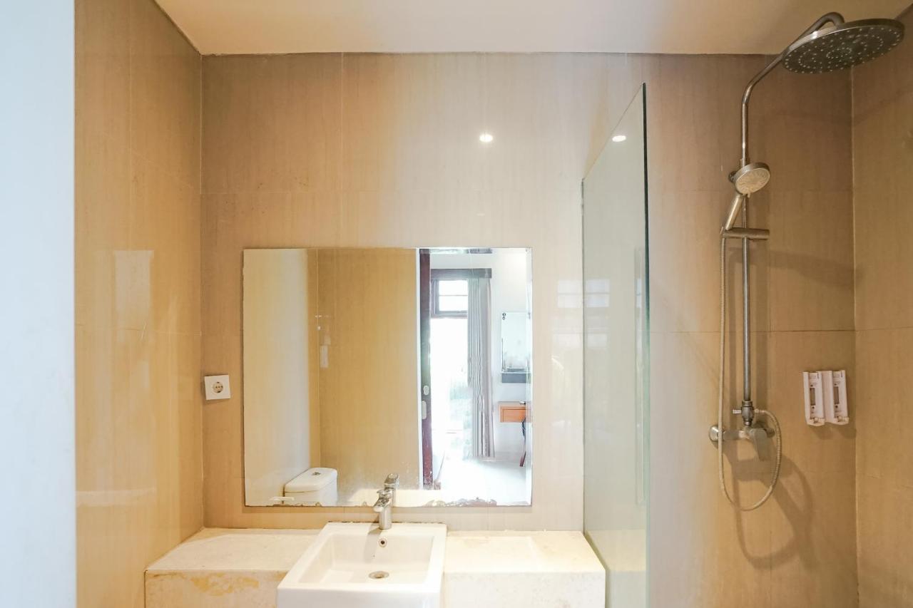 Akarsa Transit Hotel ซานูร์ ภายนอก รูปภาพ