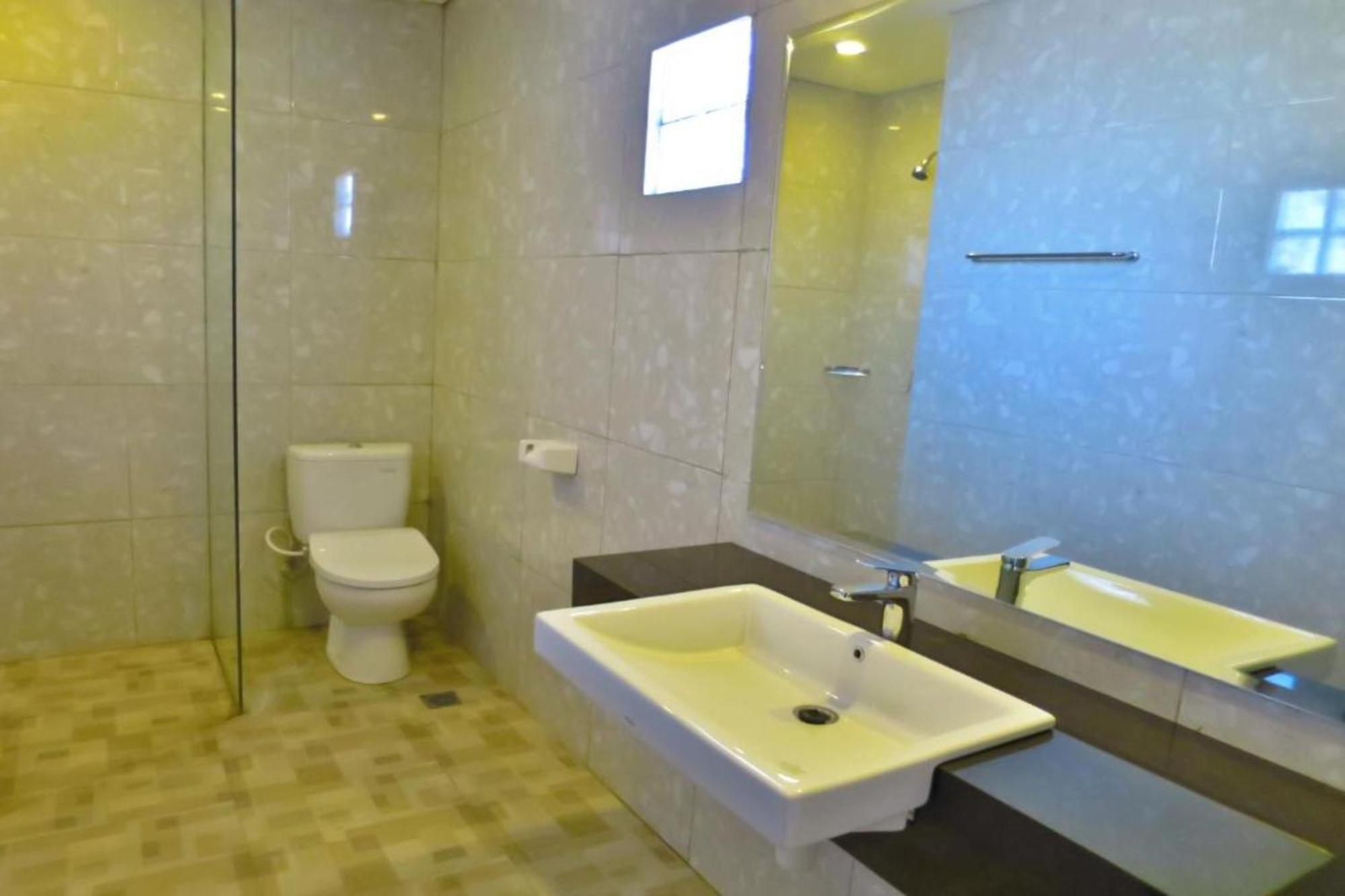 Akarsa Transit Hotel ซานูร์ ภายนอก รูปภาพ